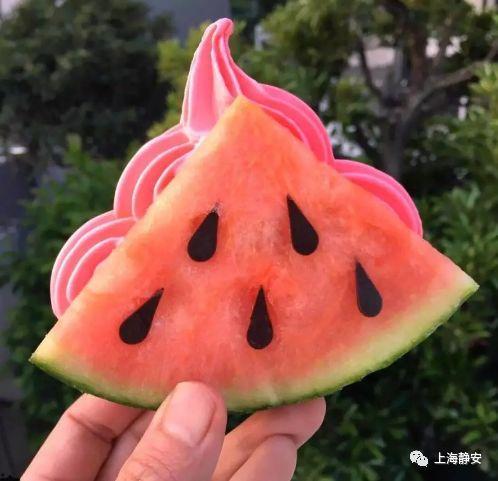 吃瓜网红句,网红吃瓜界的风云变幻 第3张 吃瓜网红句,网红吃瓜界的风云变幻 第3张